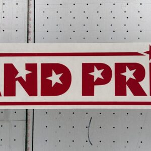 Rød Grand Prix logo med stjerner og linjer til Massey Ferguson traktorer, skåret vinyl uten bakgrunn, 67 cm bred og 9 cm høy